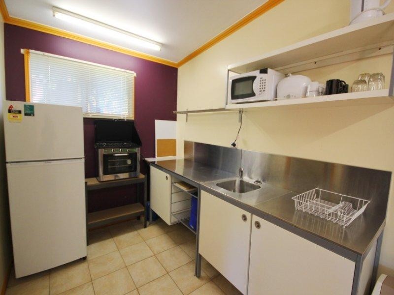 28C Ackers Street, Hermit Park QLD 4812