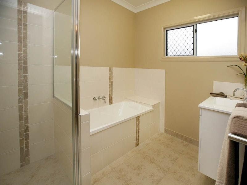 44 Dunlop Street, Kelso QLD 4815