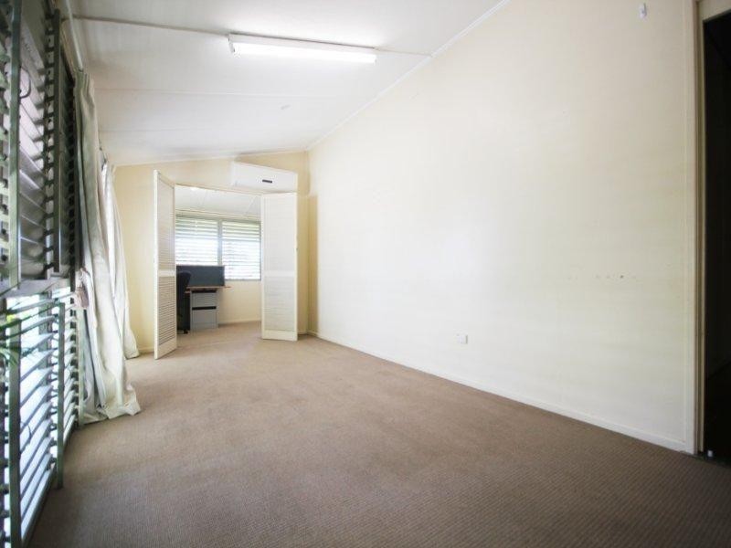 28B Ackers Street, Hermit Park QLD 4812