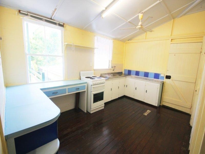 28B Ackers Street, Hermit Park QLD 4812
