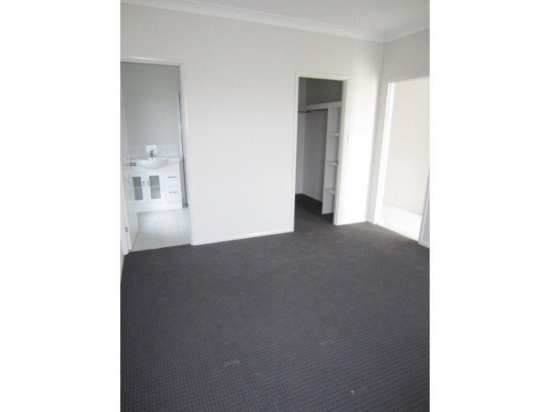 5 Baros Street, Burdell QLD 4818