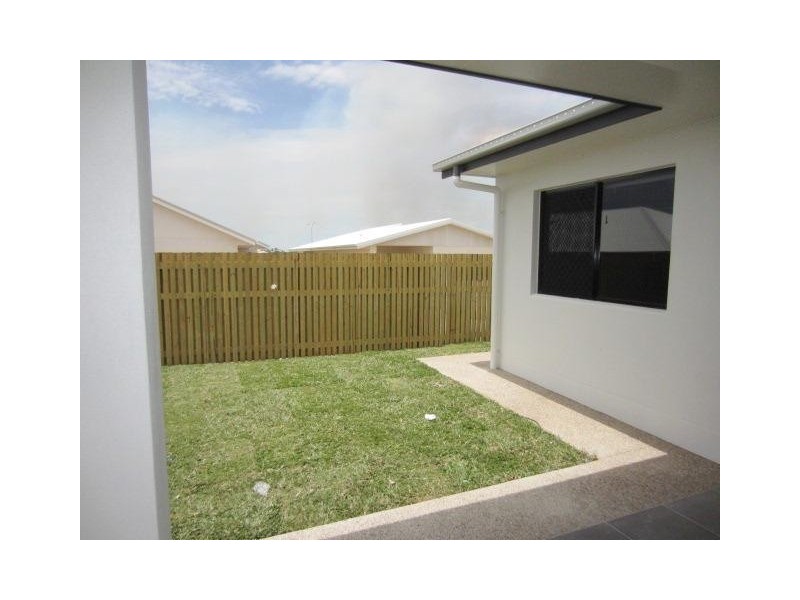 5 Baros Street, Burdell QLD 4818