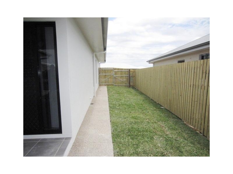 5 Baros Street, Burdell QLD 4818