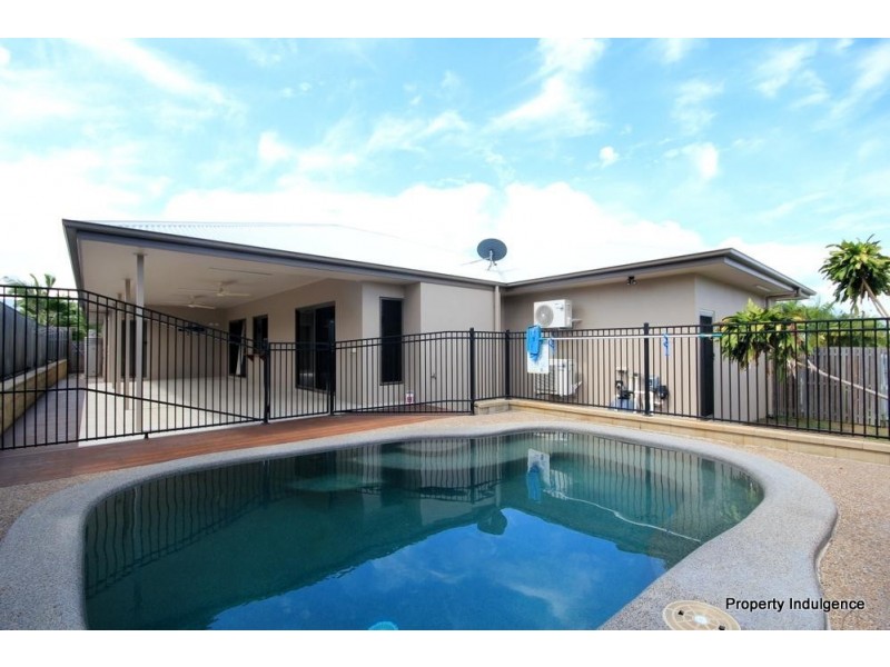 7 Baxendell Place, Bushland Beach QLD 4818