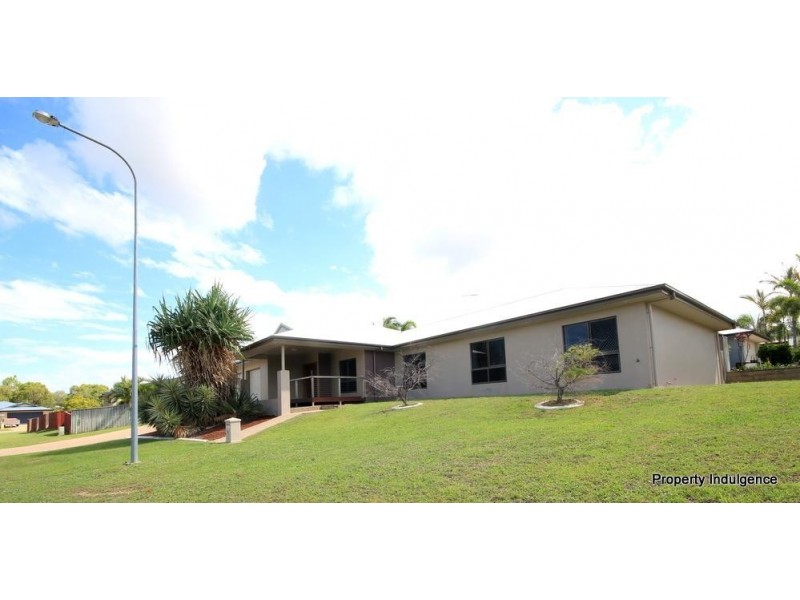 7 Baxendell Place, Bushland Beach QLD 4818