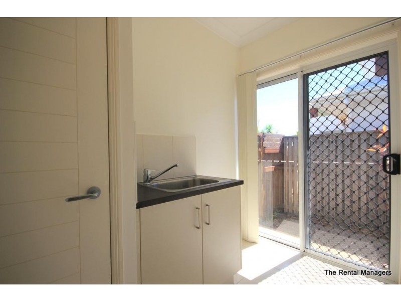 8 Arafura Close, Burdell QLD 4818