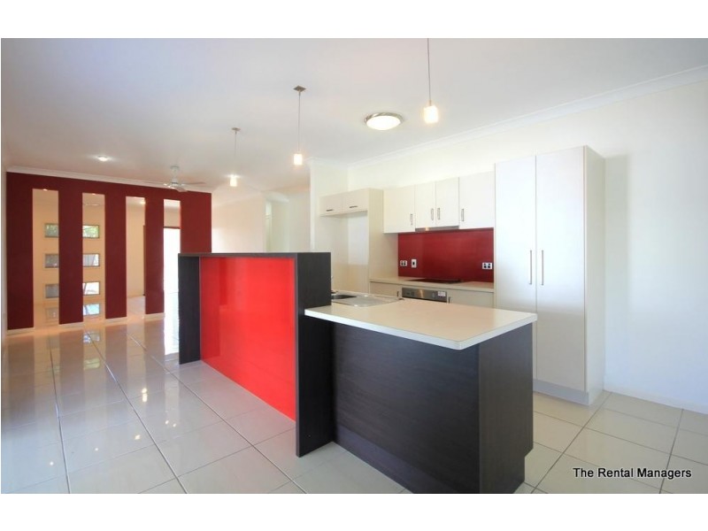 8 Arafura Close, Burdell QLD 4818