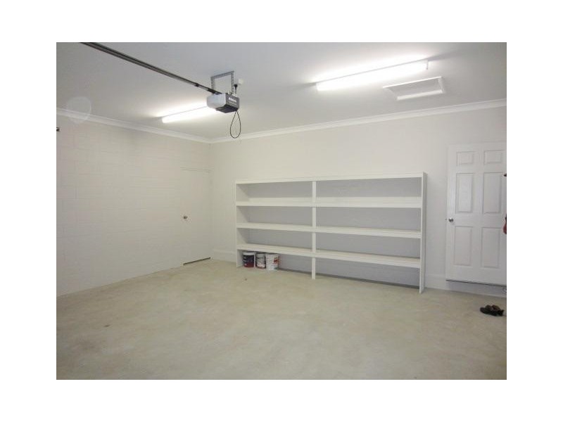 10 Laysan Street, Burdell QLD 4818