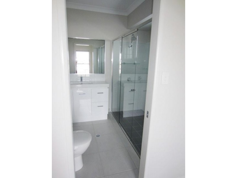 10 Laysan Street, Burdell QLD 4818