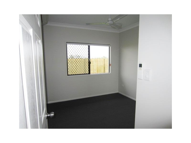 10 Laysan Street, Burdell QLD 4818