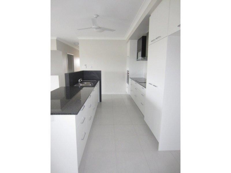 10 Laysan Street, Burdell QLD 4818