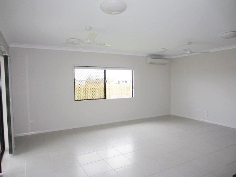 10 Laysan Street, Burdell QLD 4818