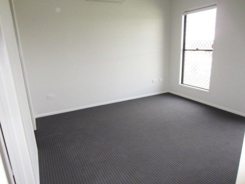 10 Laysan Street, Burdell QLD 4818