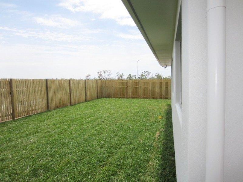 10 Laysan Street, Burdell QLD 4818