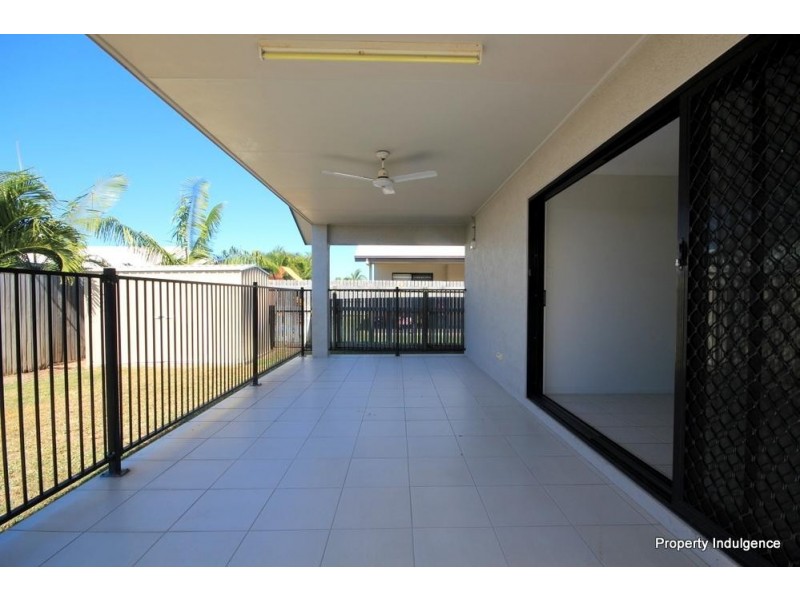 13 Rowley Place, Burdell QLD 4818