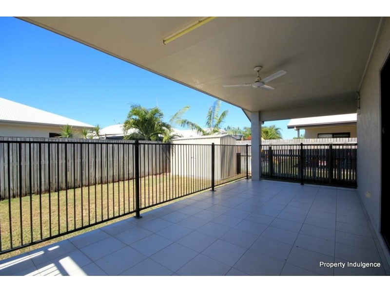 13 Rowley Place, Burdell QLD 4818