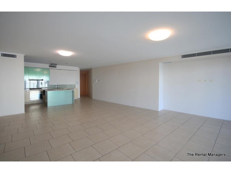 319/72-74 The Strand, North Ward QLD 4810