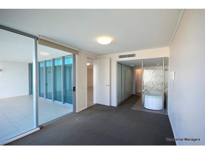 319/72-74 The Strand, North Ward QLD 4810