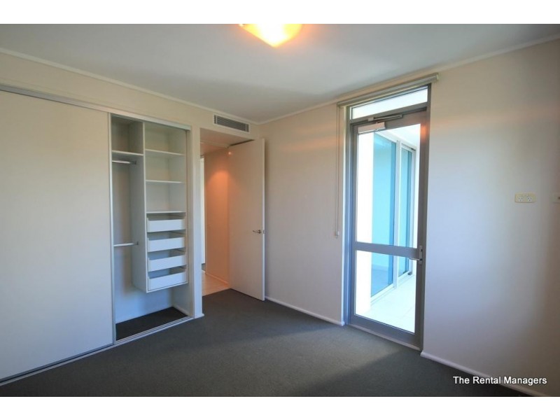 319/72-74 The Strand, North Ward QLD 4810