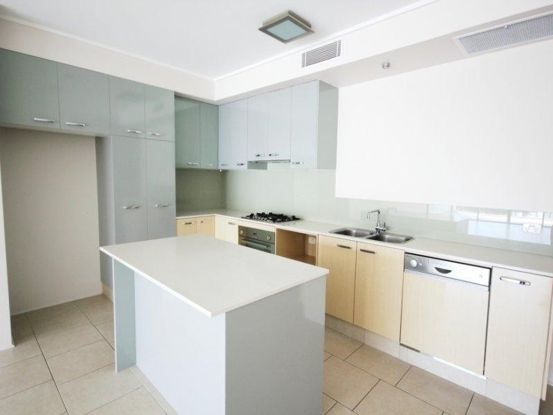 319/72-74 The Strand, North Ward QLD 4810