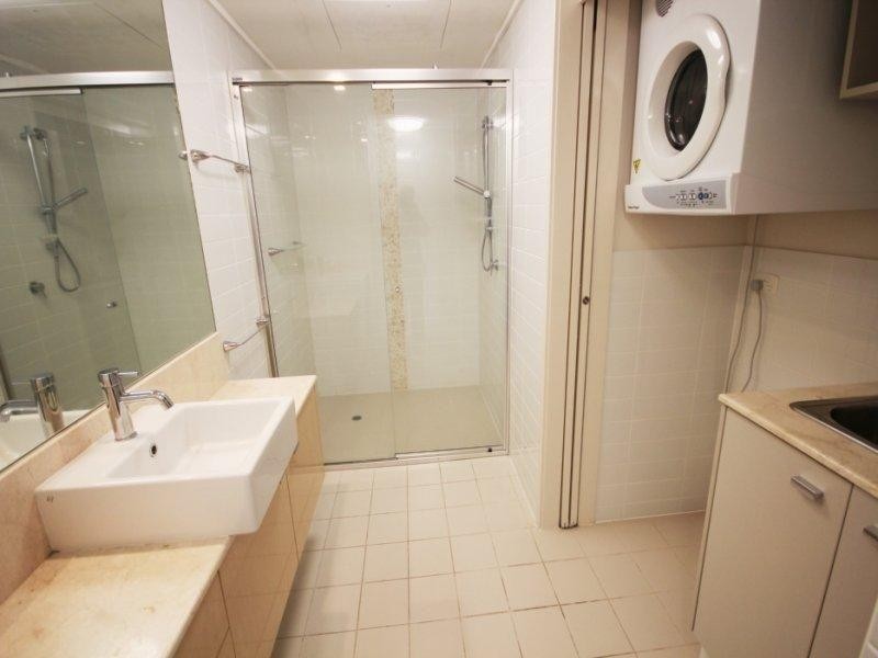 319/72-74 The Strand, North Ward QLD 4810