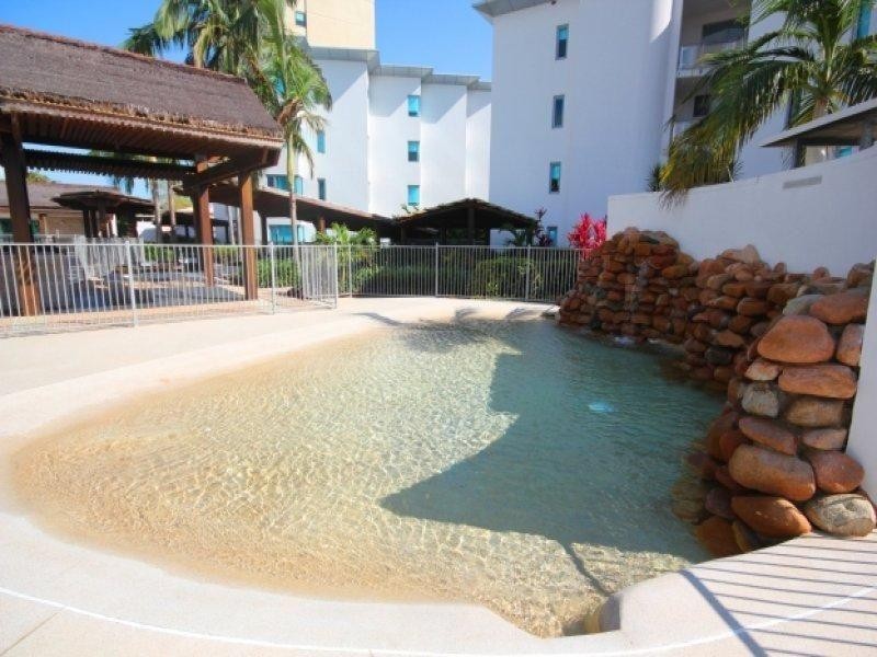 319/72-74 The Strand, North Ward QLD 4810