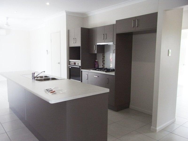 24 Salamander Street, Bluewater QLD 4818