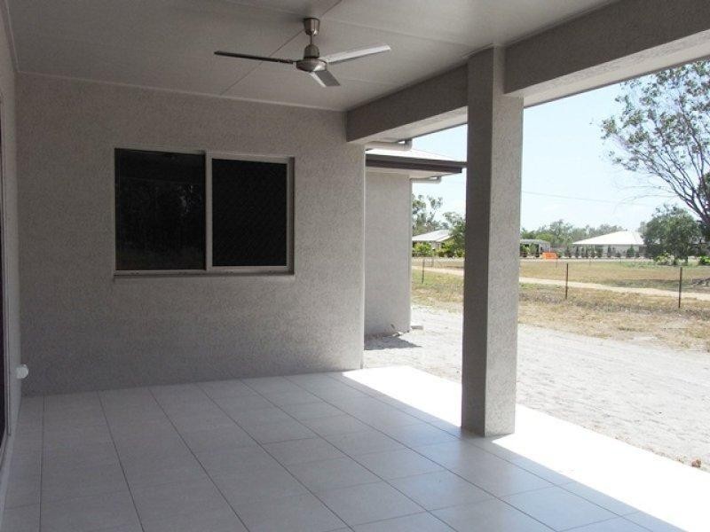 24 Salamander Street, Bluewater QLD 4818