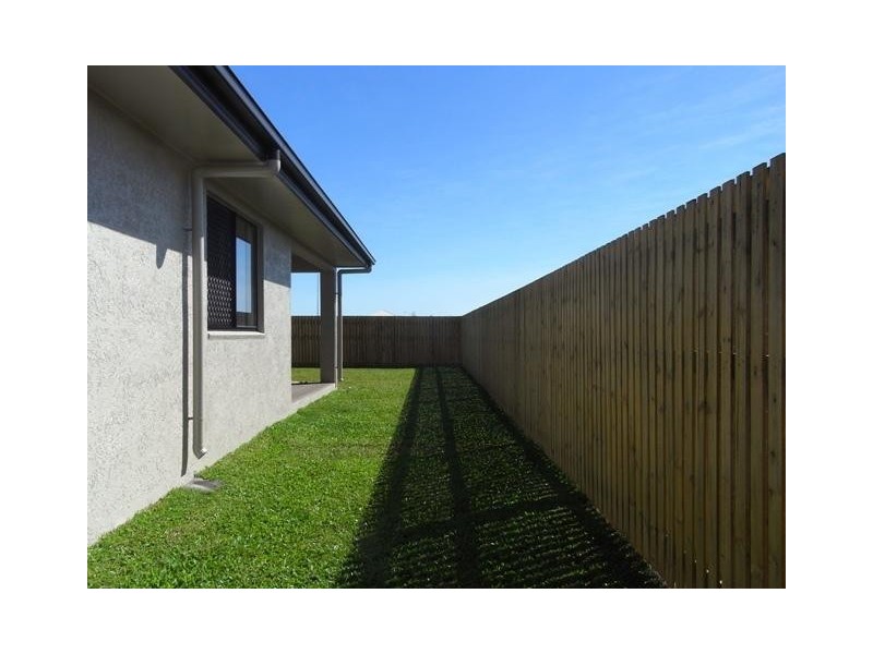 5 Brooke Laneway, Burdell QLD 4818