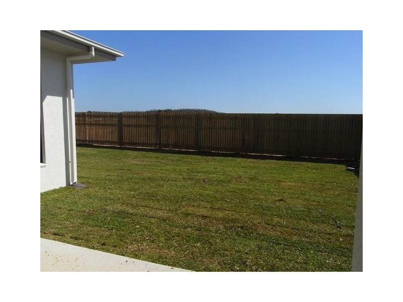 6 Tobias Avenue, Burdell QLD 4818