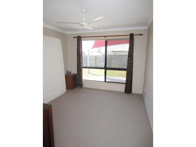 18 Armistice Street, Burdell QLD 4818