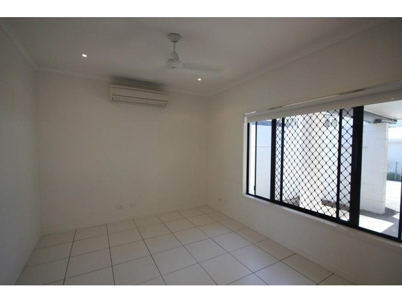 4/104 Mitchell Street, North Ward QLD 4810