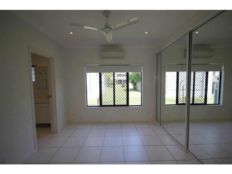 4/104 Mitchell Street, North Ward QLD 4810