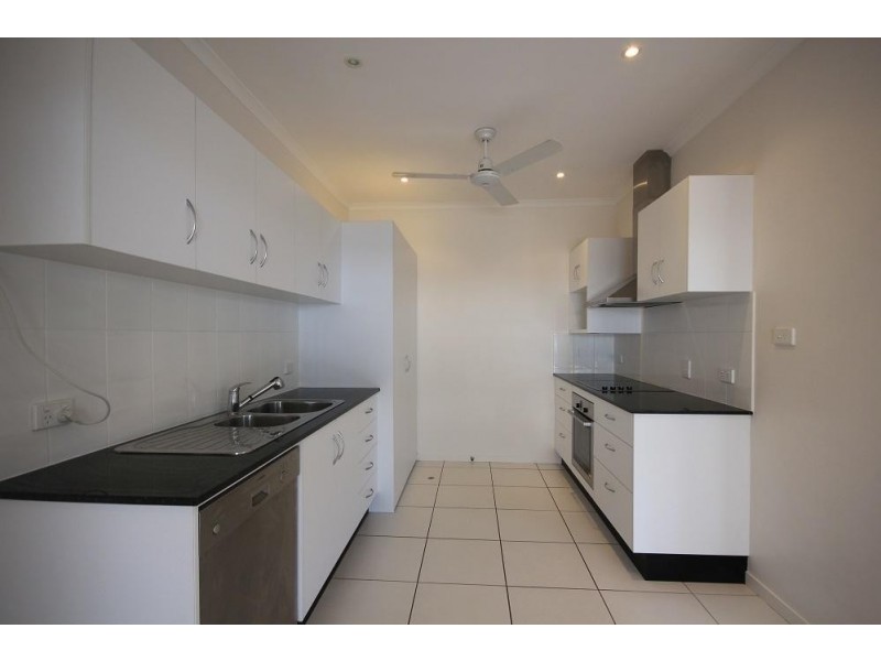 4/104 Mitchell Street, North Ward QLD 4810