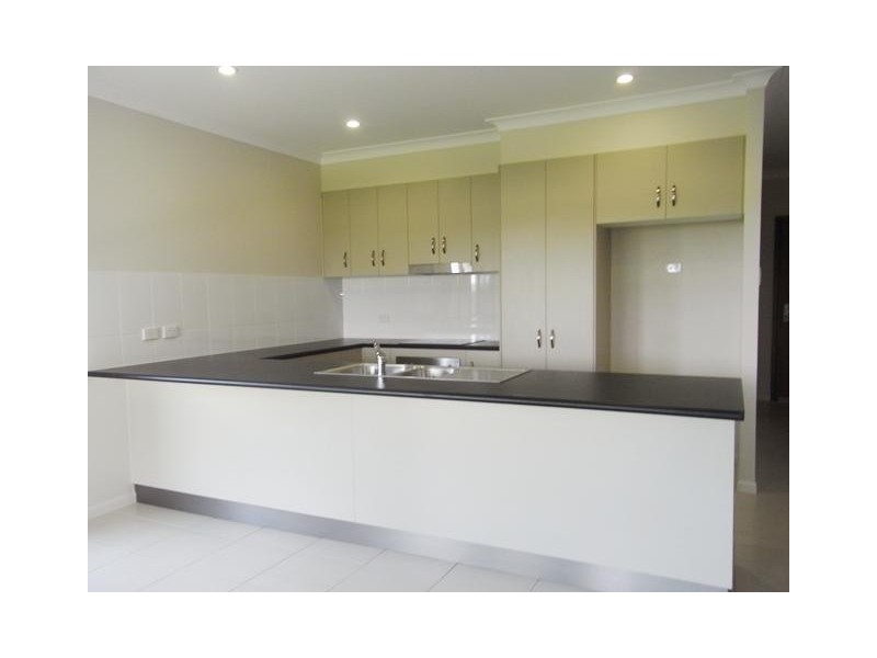 52 Sunhaven Boulevard, Burdell QLD 4818