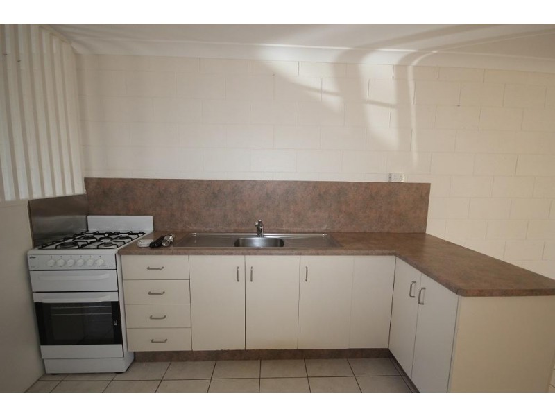 2/96 Curie Street, Wulguru QLD 4811