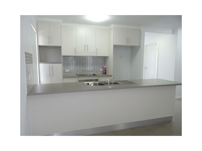 40 Sunhaven Boulevard, Burdell QLD 4818