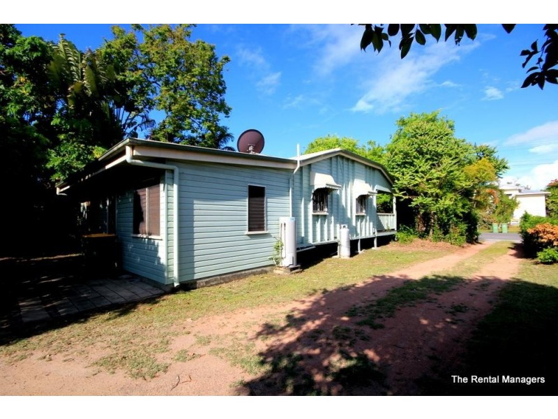 100 Tenth Avenue, Railway Estate QLD 4810