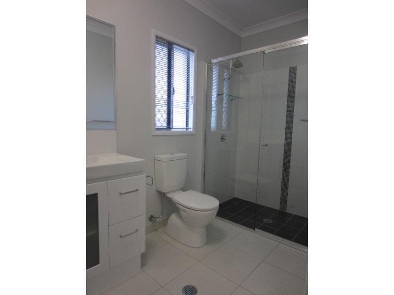 6 Madonis Way, Burdell QLD 4818