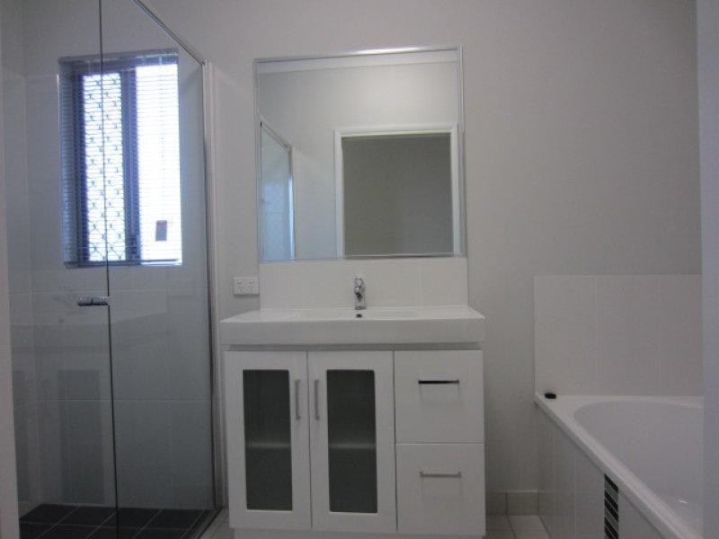 6 Madonis Way, Burdell QLD 4818