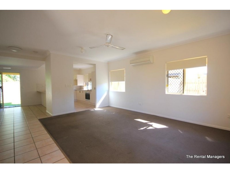 2/12 Xavier Street, Railway Estate QLD 4810