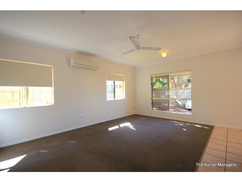 2/12 Xavier Street, Railway Estate QLD 4810