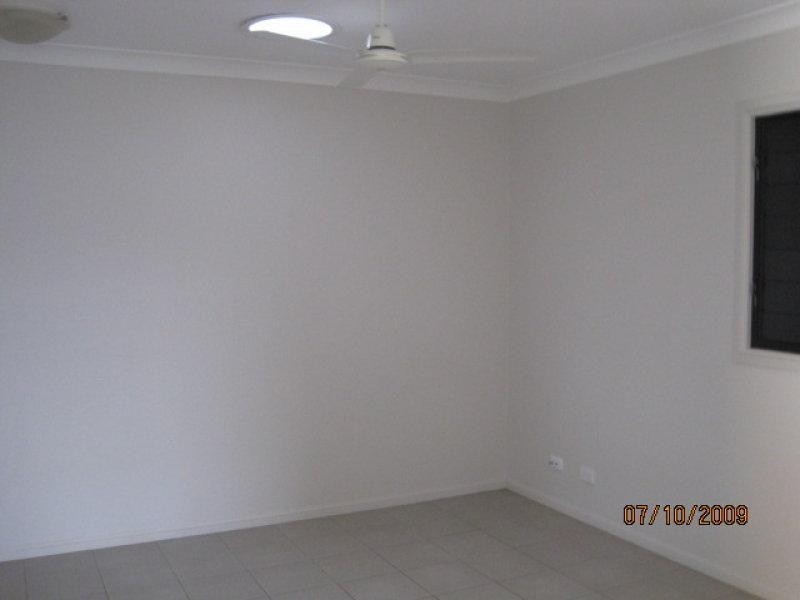 1/7 Amy Court, Kelso QLD 4815