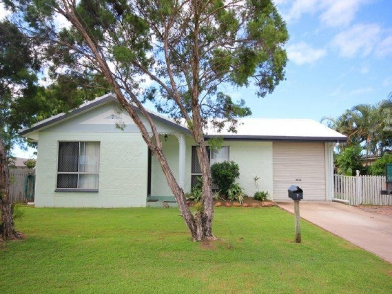 7 Gatwick Place, Burdell QLD 4818