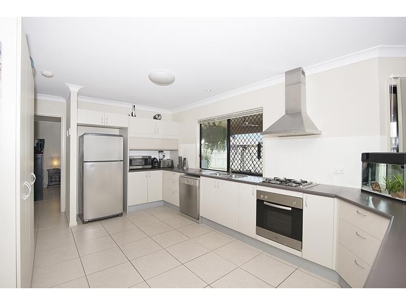 8 Aspley Drive, Kirwan QLD 4817