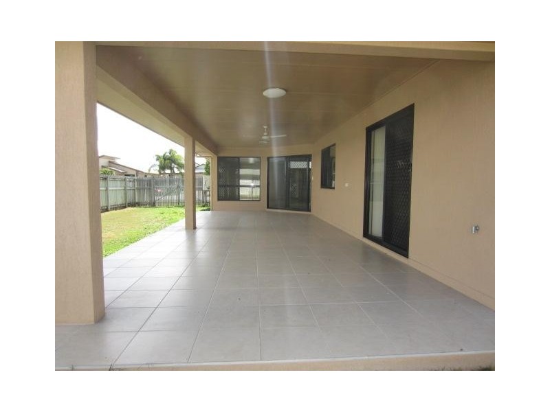 8 Aspley Drive, Kirwan QLD 4817