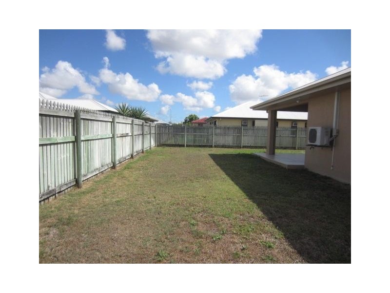 8 Aspley Drive, Kirwan QLD 4817