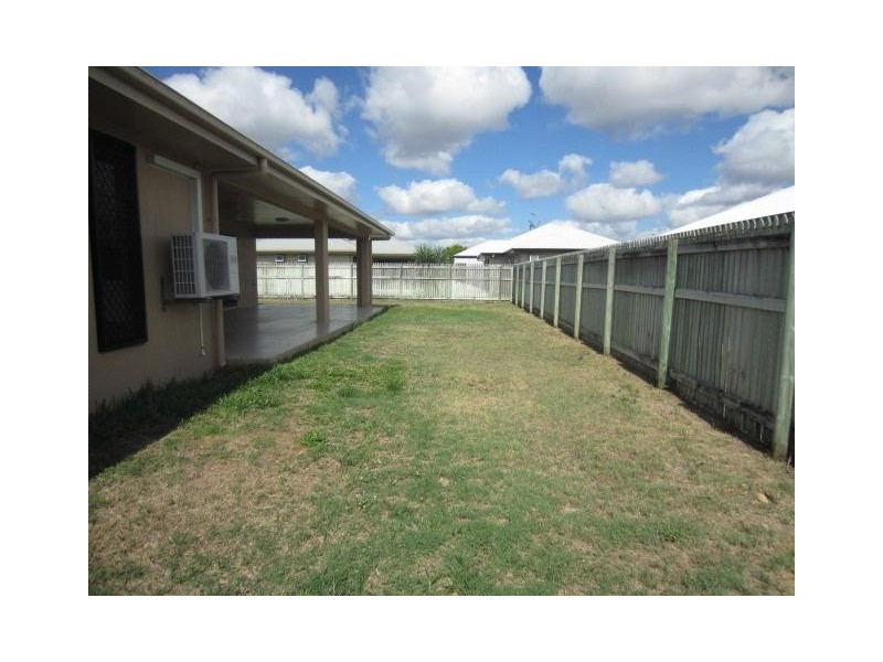 8 Aspley Drive, Kirwan QLD 4817