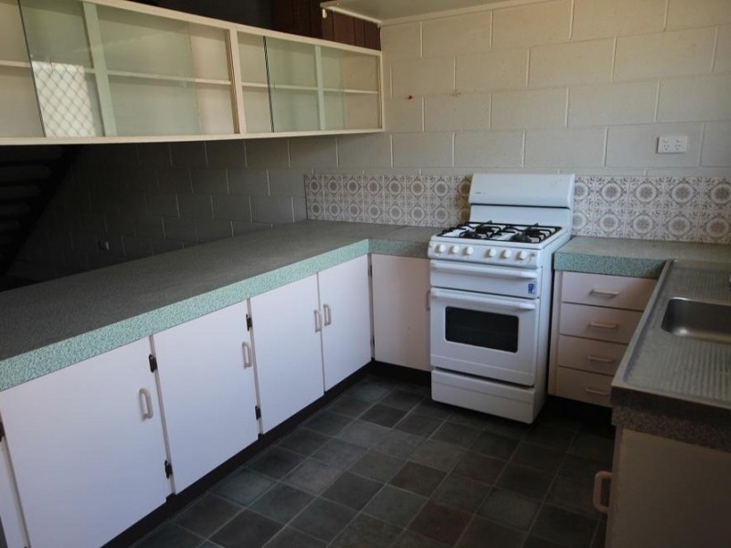 3/28 Echlin Street, West End QLD 4810