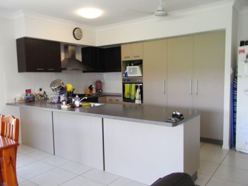 27 Coolaree Drive, Bushland Beach QLD 4818